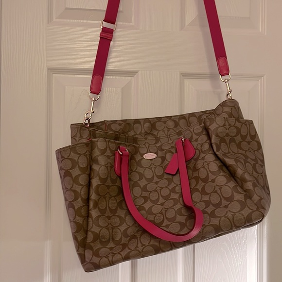 Authentic coach diaper bag - Picture 1 of 7
